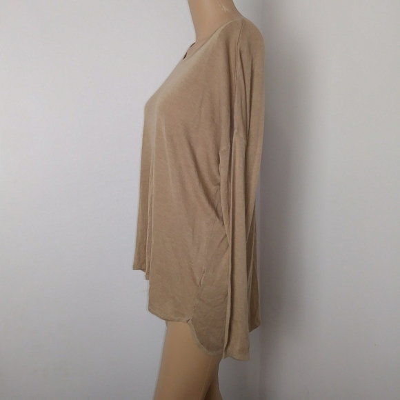 H&M Basic Top - Picture 2 of 5